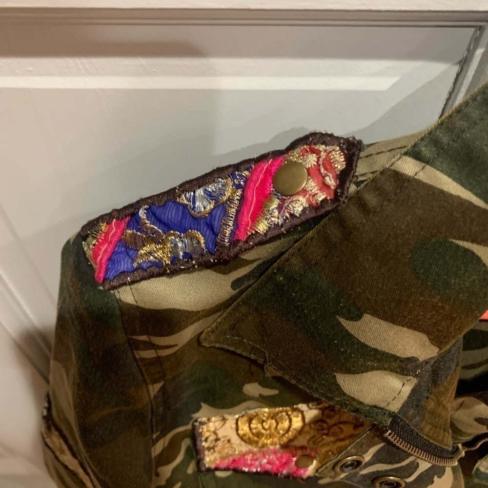 Beautiful stories camo military embellished jacket size S - Picture 10 of 12